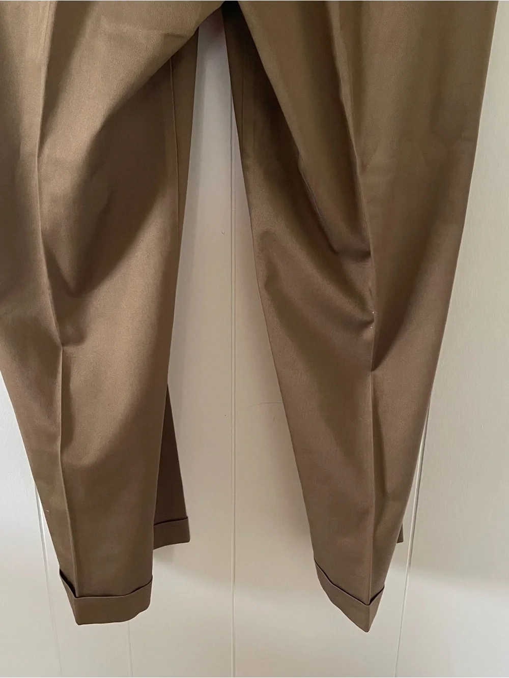Roundtree & York TravelSmart Men’s Brown Dress Pants 44x30 Pleated Cotton